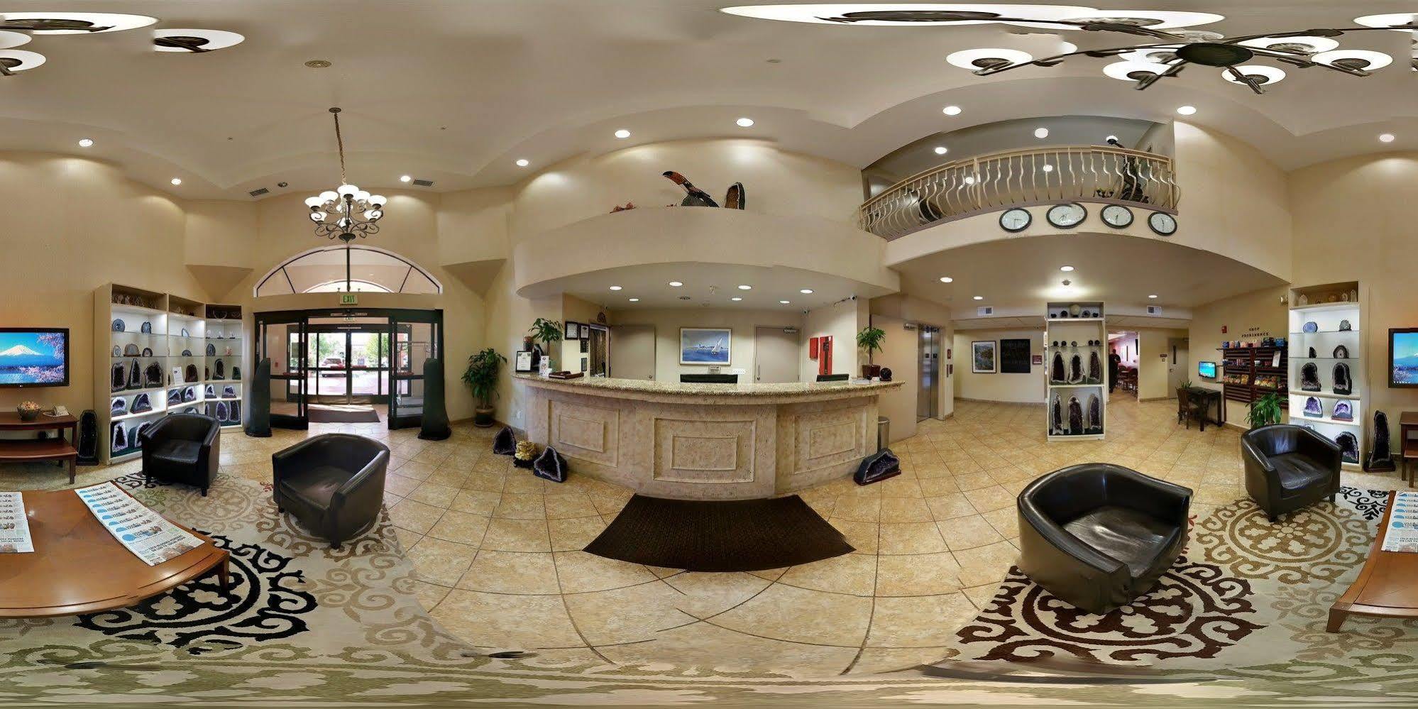 Holiday Inn Express & Suites - Lake Forest, An Ihg Hotel Exterior foto